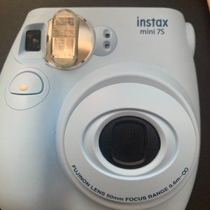 Fujifilm Instax Mini 7S Instant Camera Bundle - Light Blue